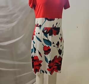 Unbrand Red Top & Flower Bottom Women Dress Size Xxl  34 in L